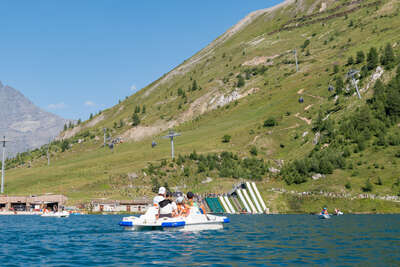 Tretbootfahren auf dem See von Tignes